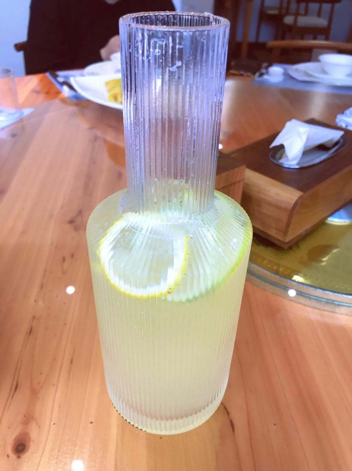 听戏享受这悠闲时光,听戏喝酒自在逍遥