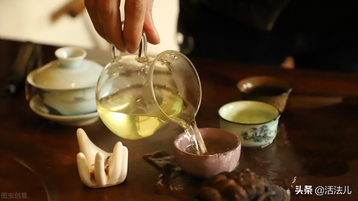 夏天喝什么红茶对身体最好,女人春天多喝红茶有什么好处呢