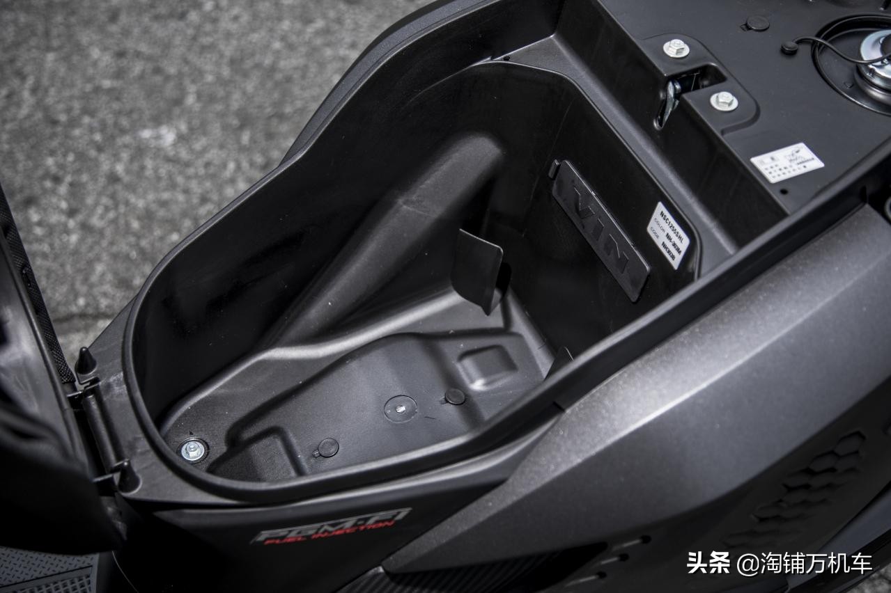 新大洲本田裂行rx125踏板价格,裂行新款rx125abs和uy125视频测评