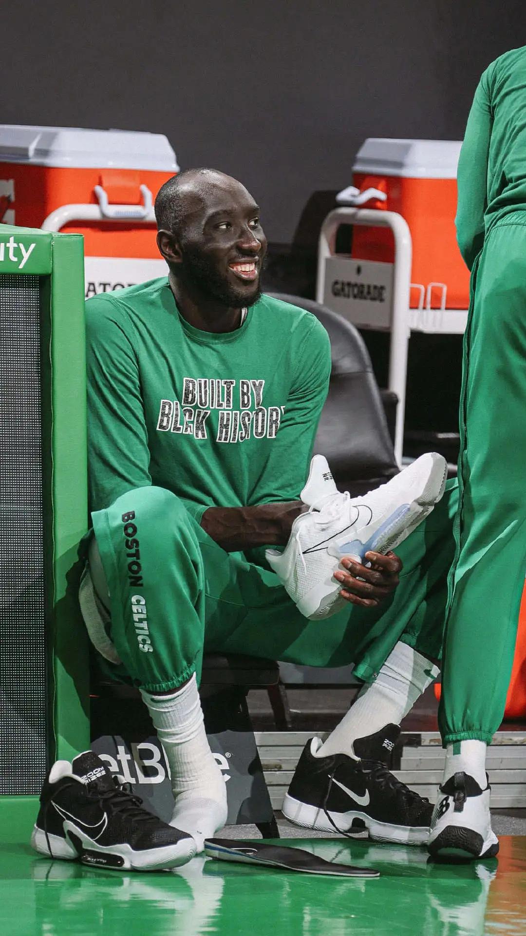 zoomgtjump约基奇,为什么约基奇喜欢穿zoomrize2