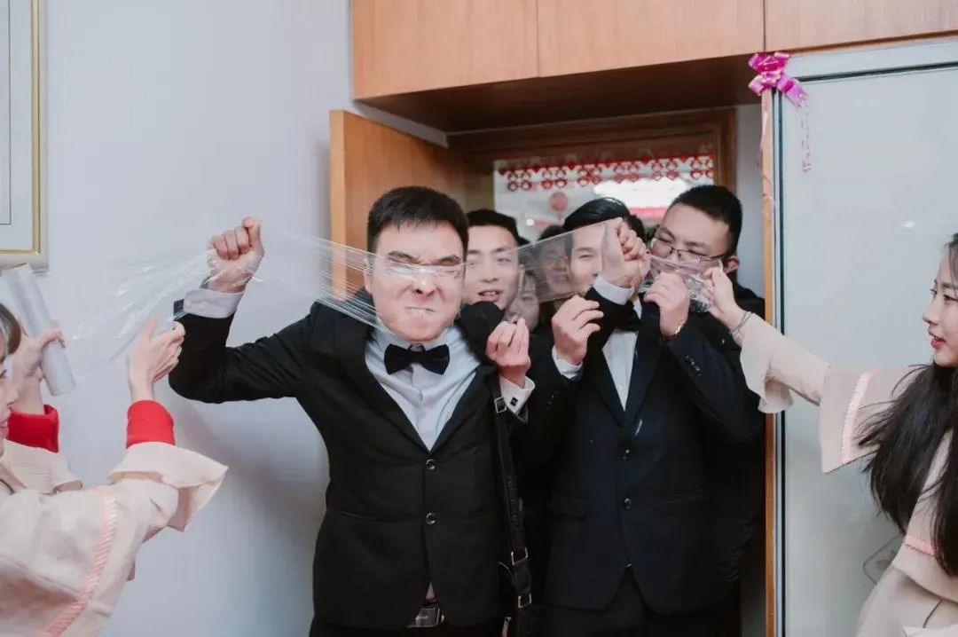 堵门接亲小游戏音频,伴娘楼梯堵门不需要道具的小游戏