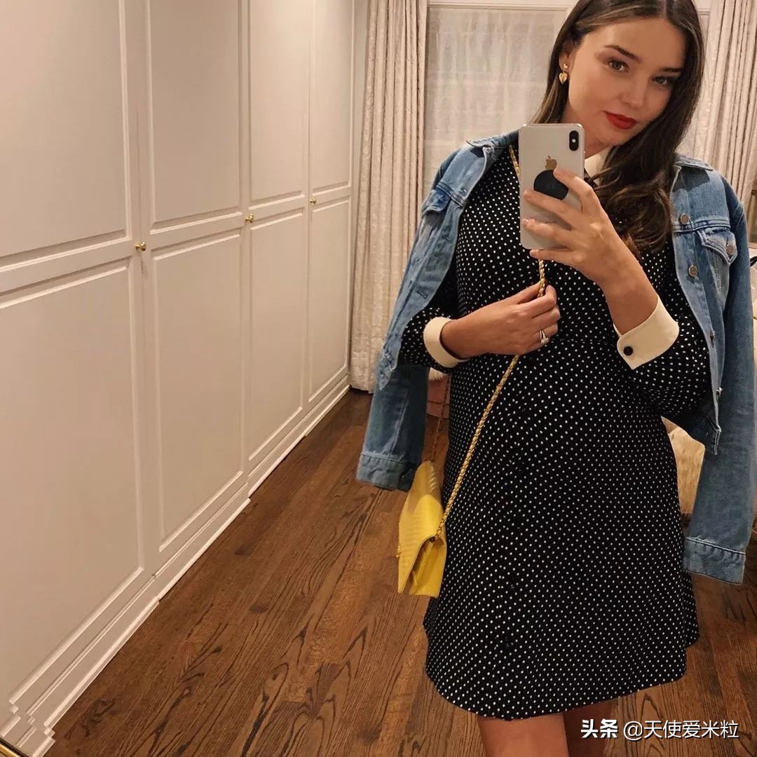 米兰达可儿挺孕肚出街四胎,米兰达可儿怀三胎图片