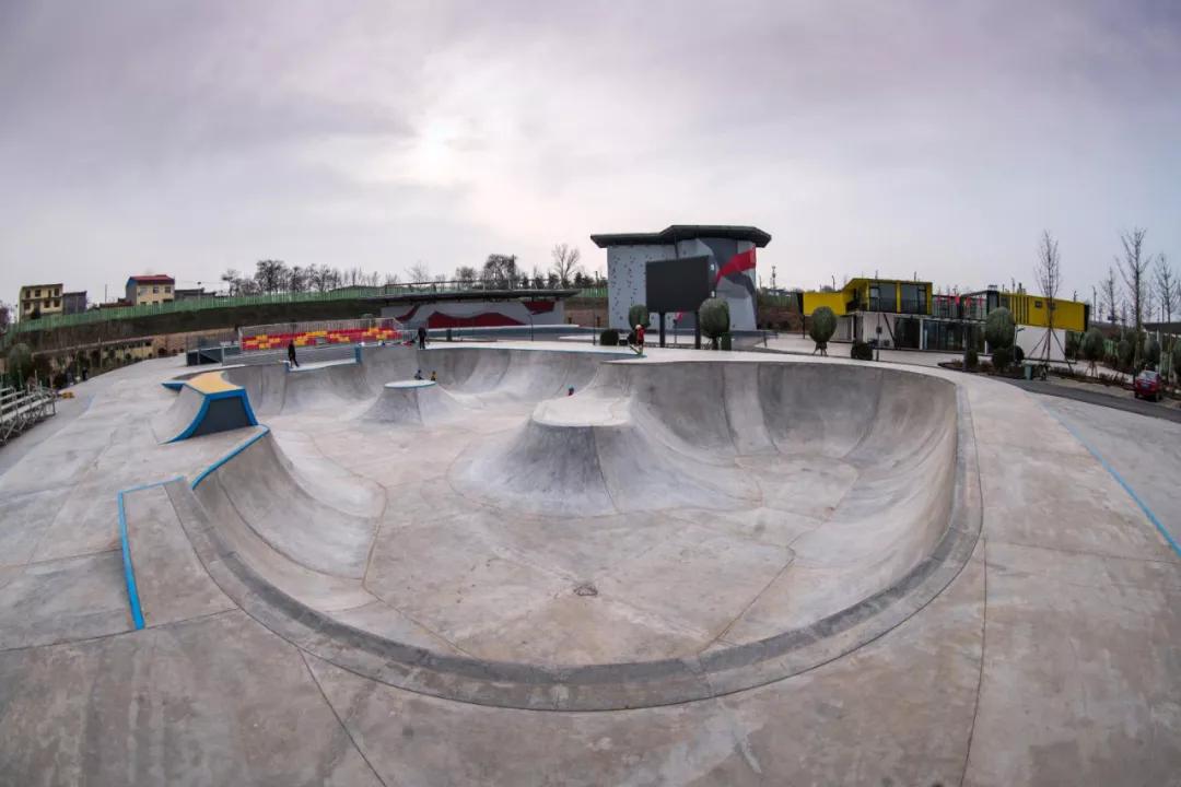 适合公园玩的运动,主题式运动公园