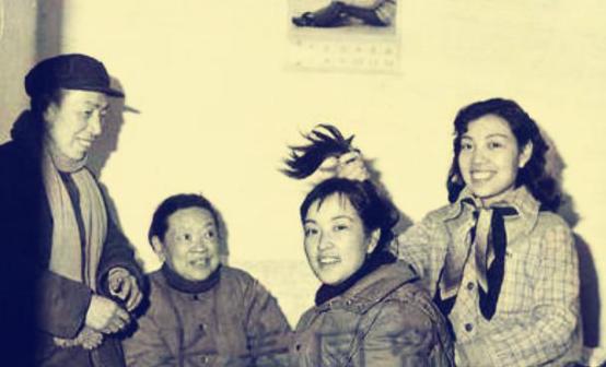 刘晓庆的四段婚姻与八段恋爱史,人生可以从头再来刘晓庆哪年出版