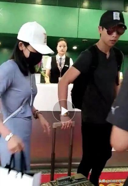 那个负了鸥空姐的渣男高管，其实是个长情boy