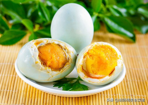 煮熟的咸鸭蛋放冰箱20天还能吃吗,吃不完腌好的咸鸭蛋怎么储存