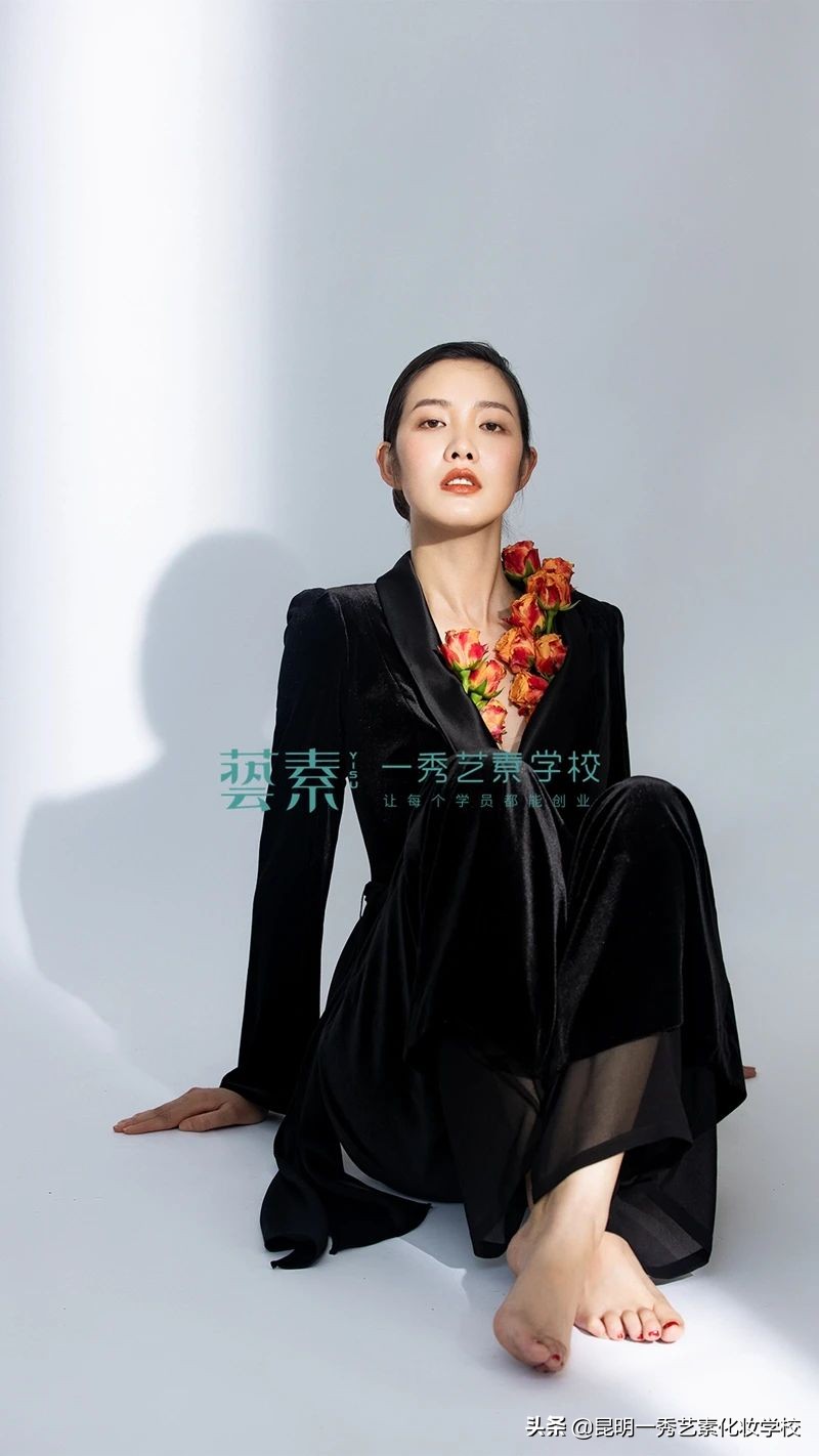 你眼里的化妆师和现实中的化妆师,化妆师的生活到底是怎样的