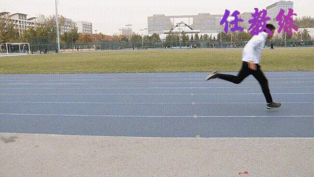 北京中小学生中考50米跑技巧训练,中考体育50米跑训练动作