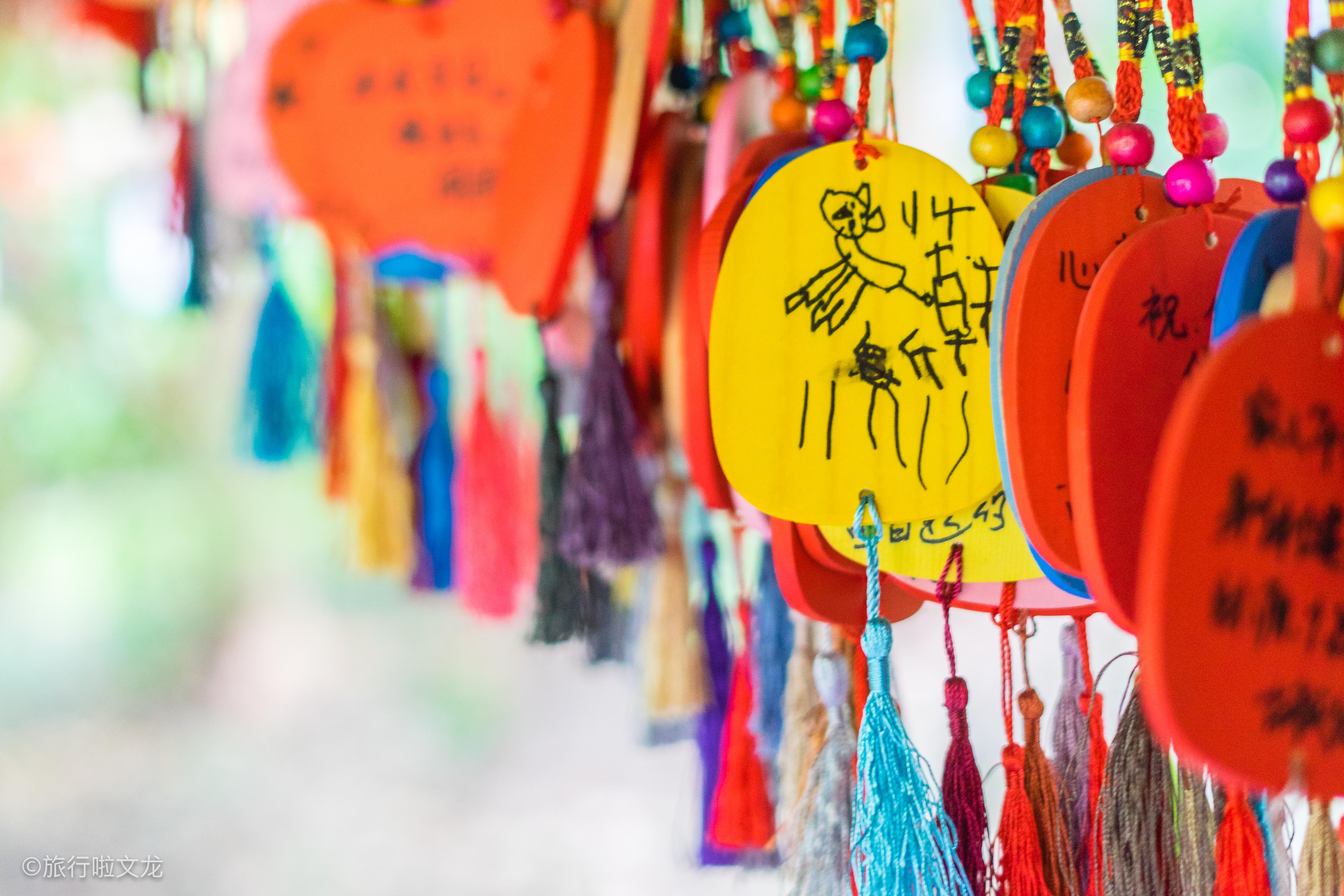 西双版纳旅游攻略曼迈龙佛寺,西双版纳许愿池风景区