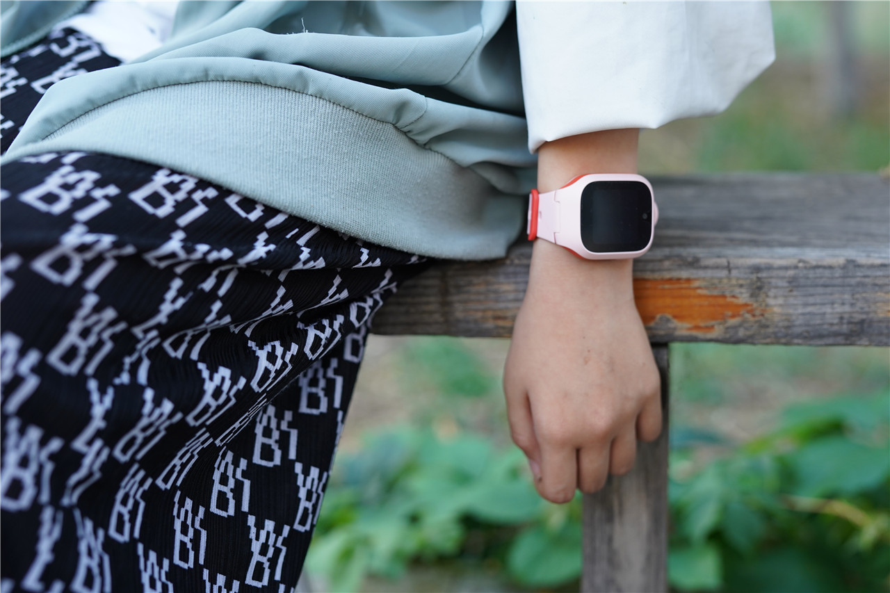 米兔5c儿童电话手表功能教程,米兔儿童电话手表5c语音功能