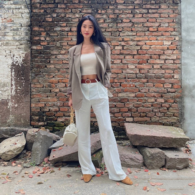 杨采钰穿绿色裙子,杨采钰秋款风衣穿搭