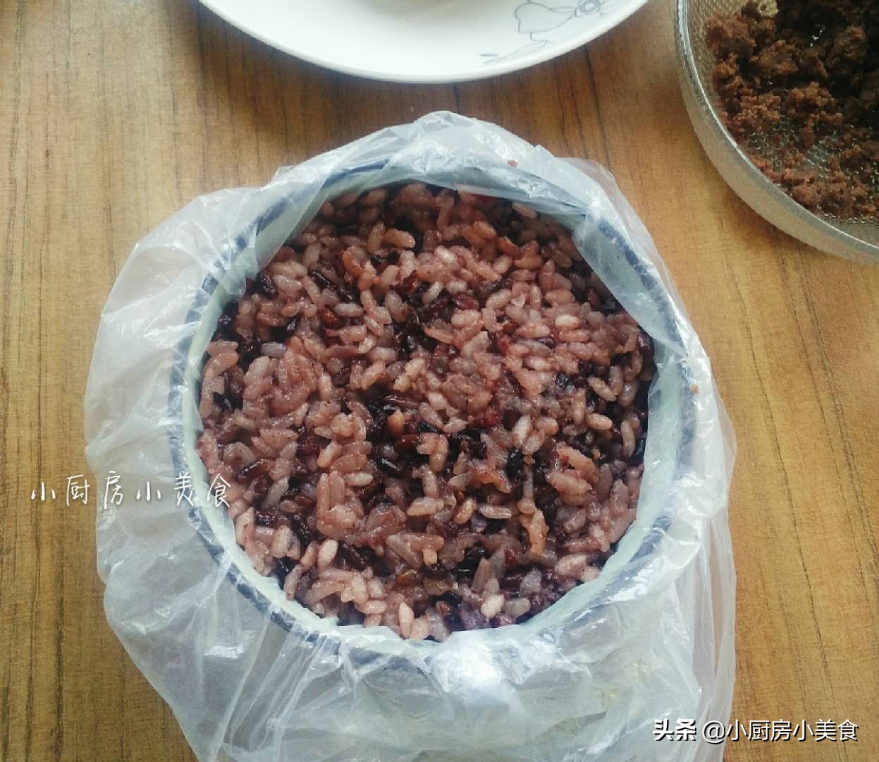 在家做八宝饭的方法,自己做八宝饭里面放什么