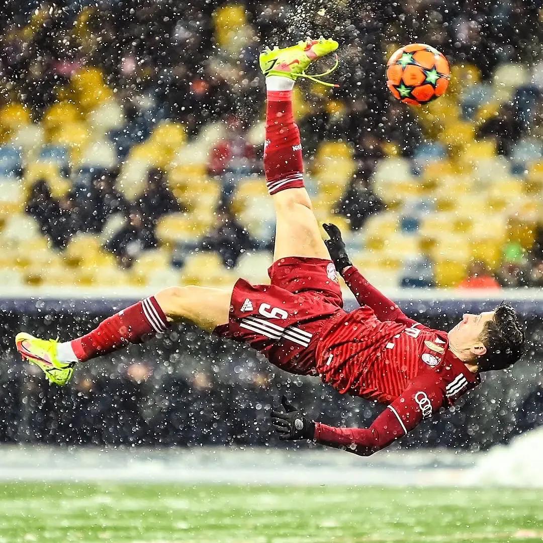 大巴黎vs拜仁雪战,雪战拜仁慕尼黑