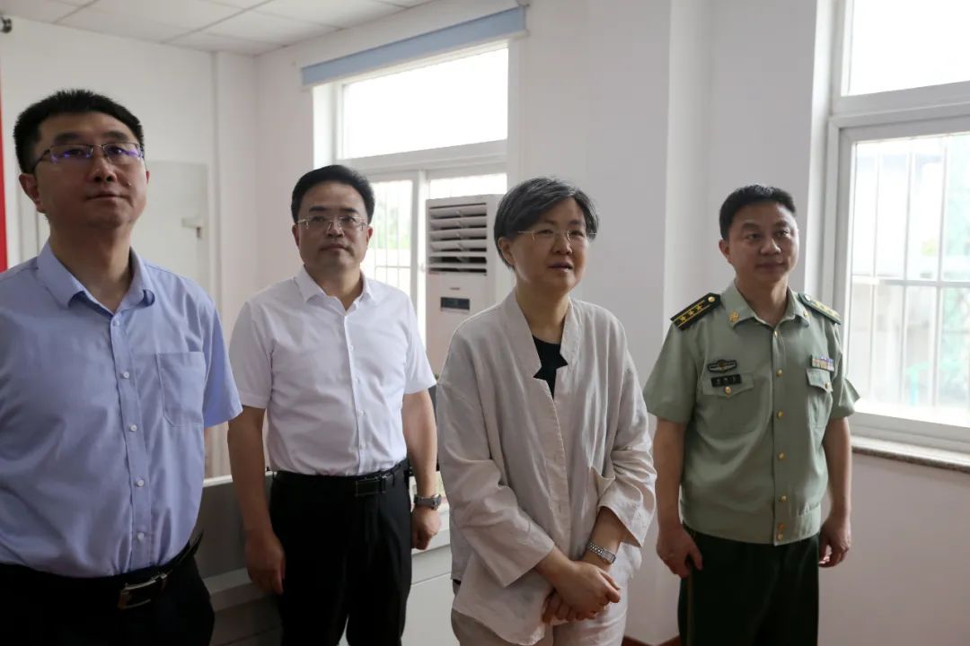 春节前走访慰问部队军民鱼水情深,新春走基层慰问官兵