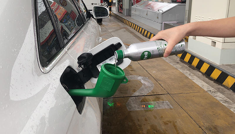 奥迪a4l开了12公里值得入手吗,燃油宝要加几瓶才有效