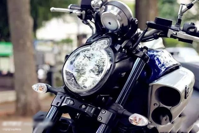 古老的‘大魔王’，拥有200马力v4型四缸，缅怀经典