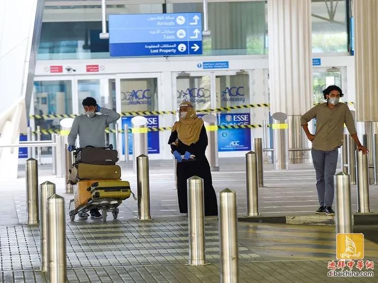 入境迪拜国内海关会盘问吗,入境新加坡时会问什么问题