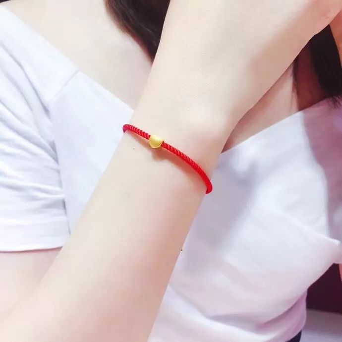 520走心礼物黄金吊坠,周大生黄金转运珠团购