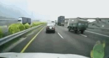 再也不用担心车胎没气了,米其林轮胎不怕爆胎吗