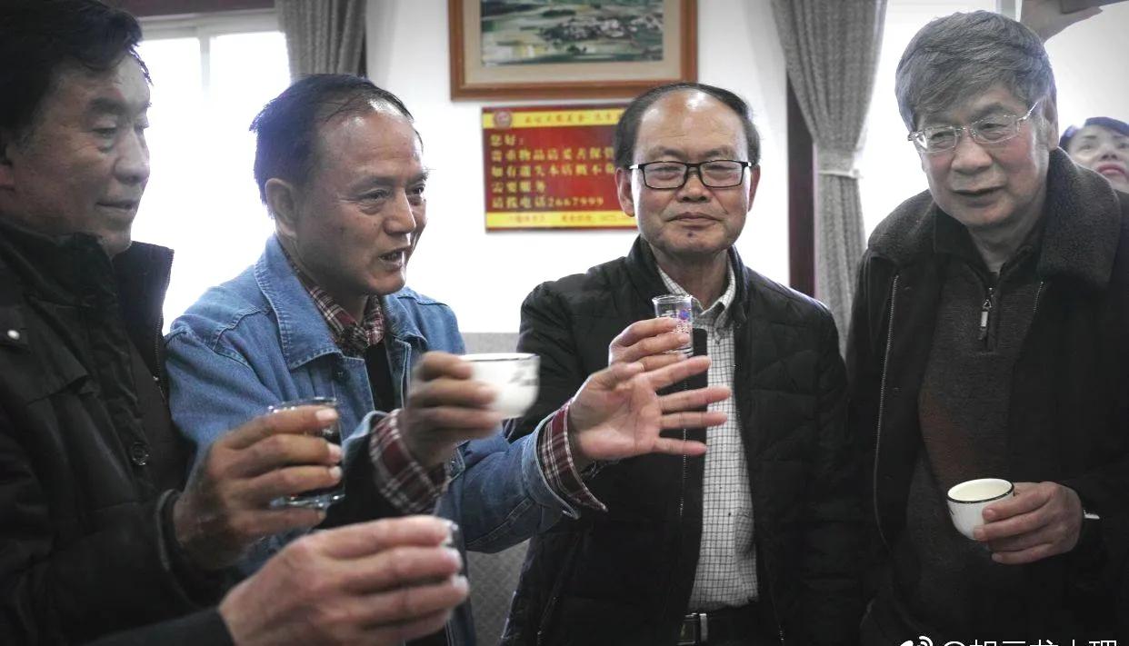 清明后母校一个班级古稀同学的聚会