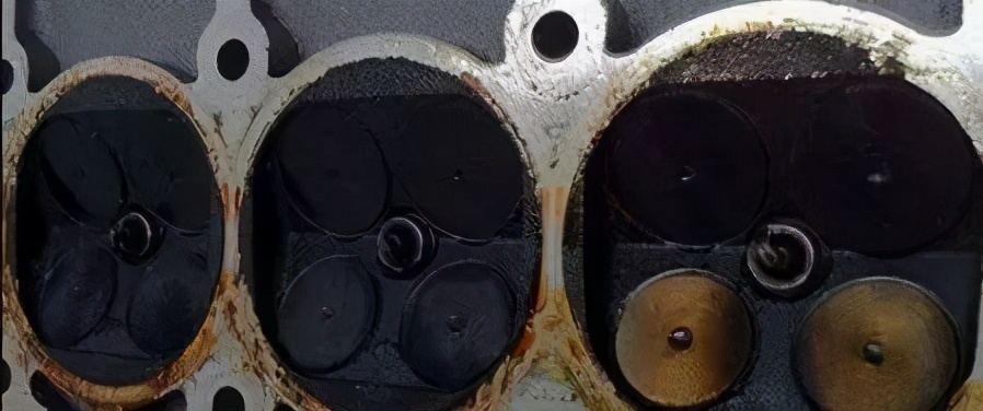 发动机大脚轰油门清洗积碳,自吸车经常大脚油门容易积碳吗