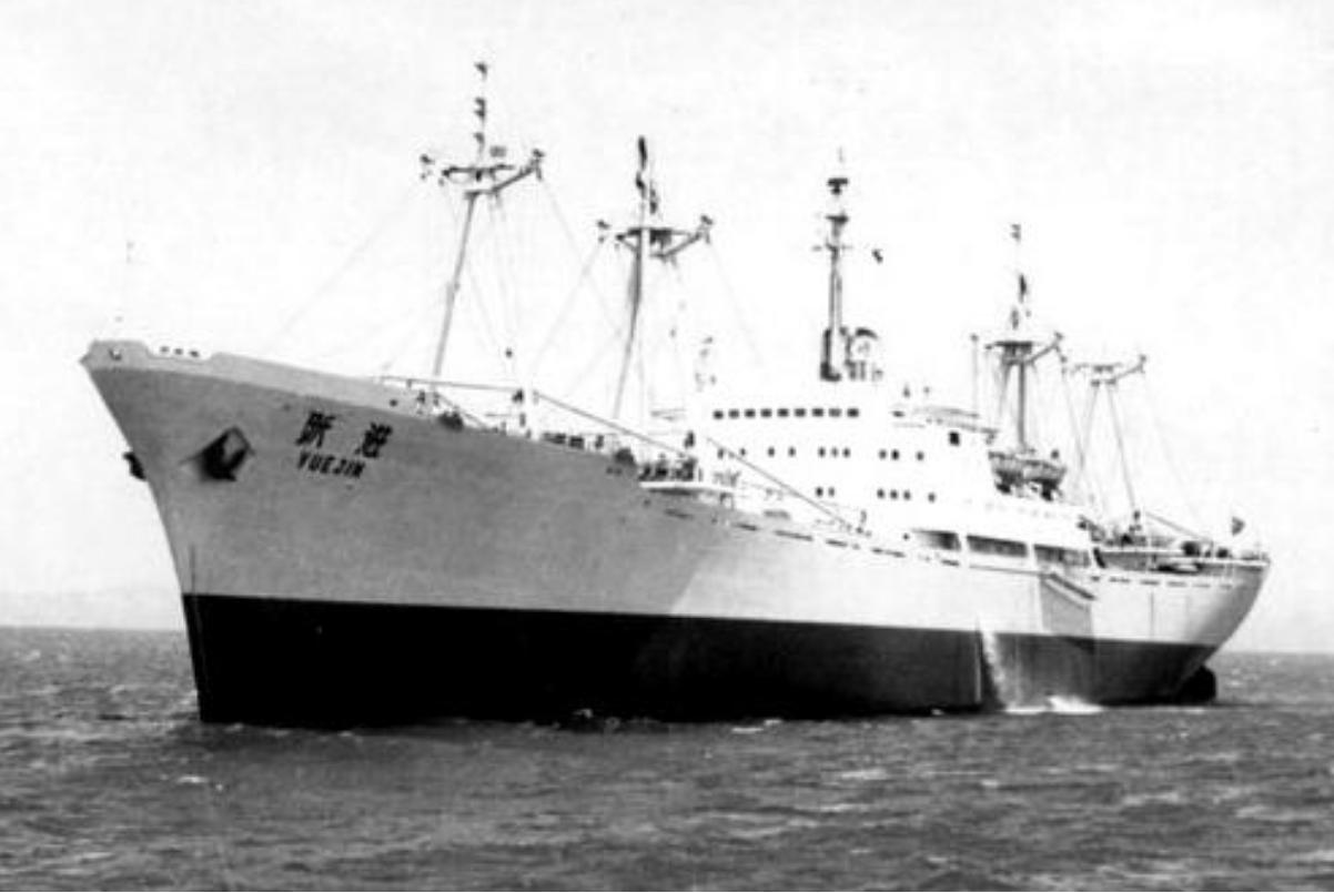 中国首艘万吨巨轮赴日途中沉没，日媒咬定被鱼雷击沉，真相如何？