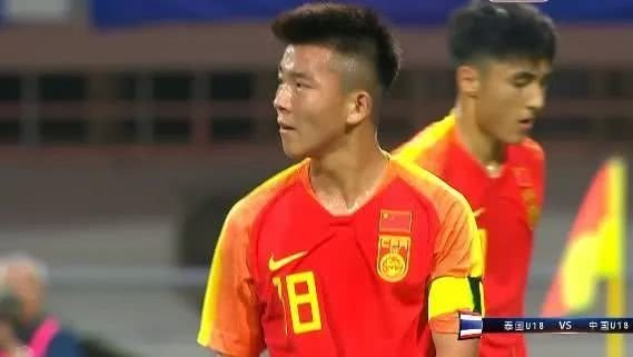 东南亚足球卷狂飙!首战五球狂胜西亚劲旅巴林队暴露夺冠野心!