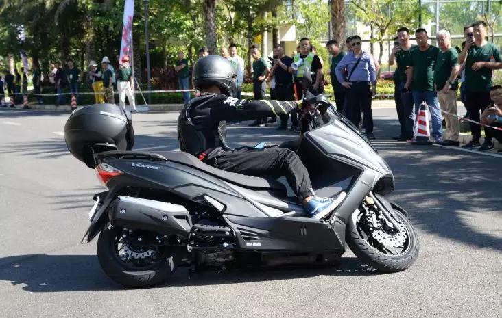 大阳天昴200-8百公里加速测评,大阳v锐150座高