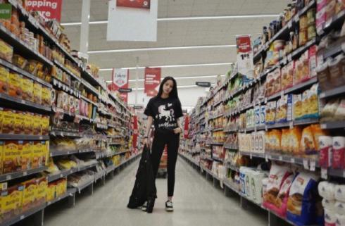 学欧阳娜娜凹造型用了倪妮的滤镜,欧阳娜娜倪妮修图