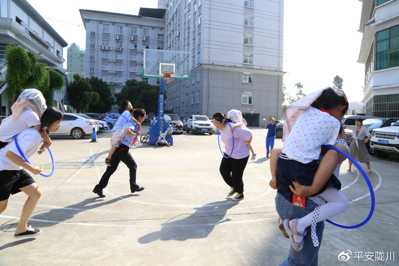 第一次走进警营过六一,迎六一进警营