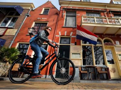 荷兰是全世界自行车最多国家 (荷兰自行车为何强)