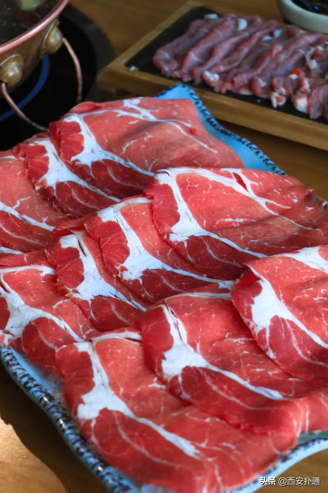 西安城墙下的铜火锅,西安城墙底下的羊肉泡馍