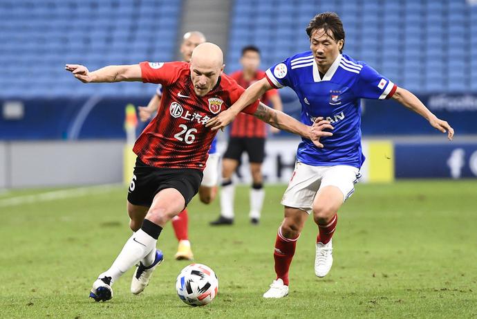 央视中超足球比赛直播,中超天王山之战恒大上港火爆十足