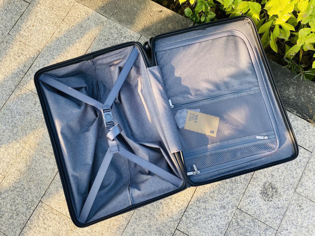 行李箱100寸可充电,行李箱22寸能充电