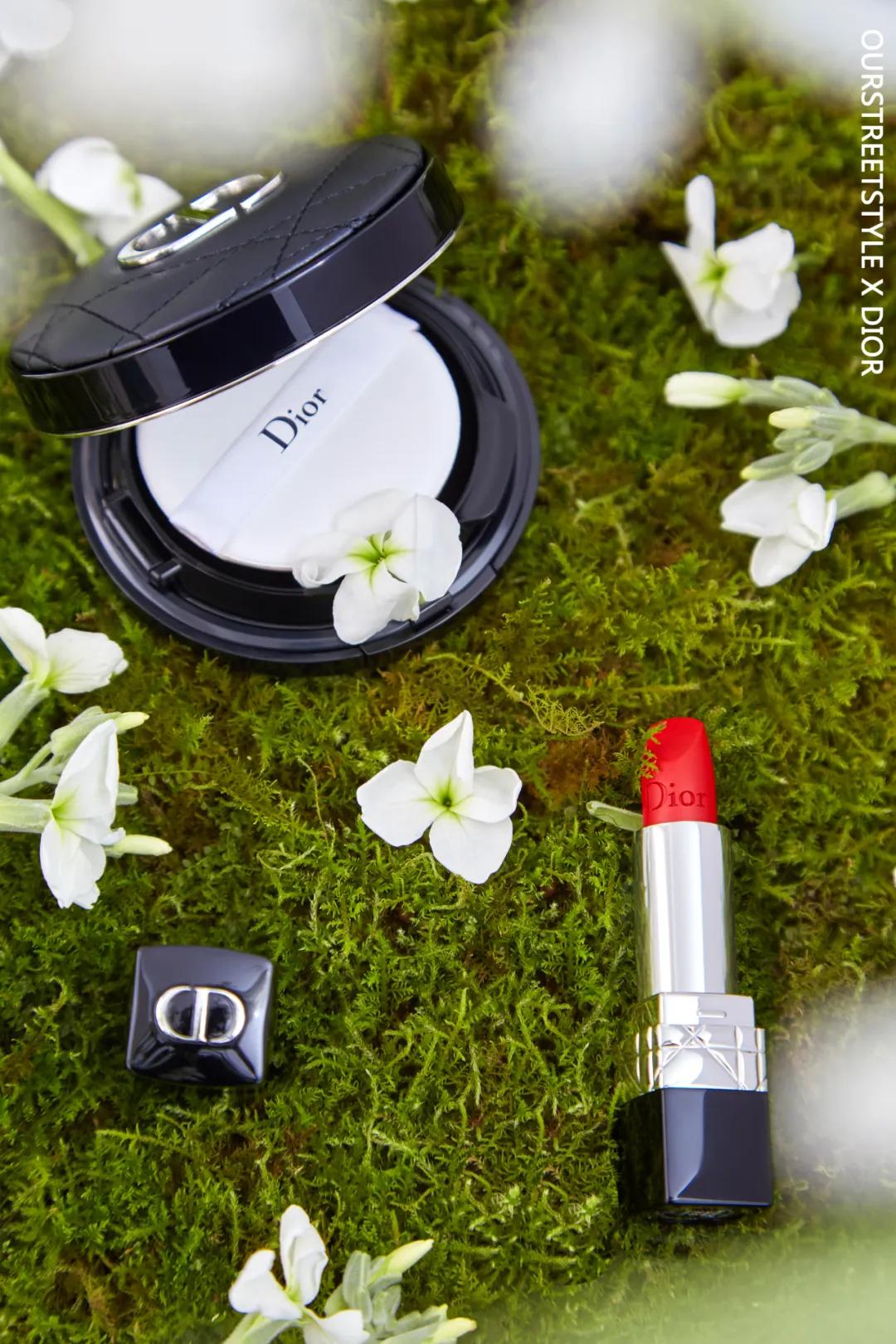 误闯爱丽丝仙境——这些彩妆单品够你美一整个春天不重样了