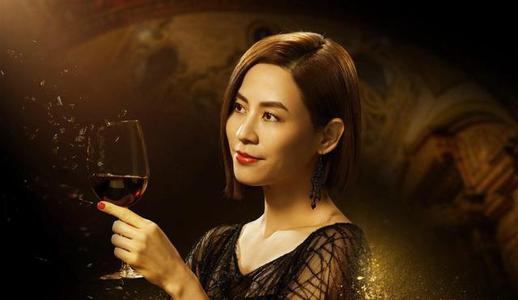 古天乐最佳银幕情侣宣萱现身活动,49岁的古天乐和宣萱同框