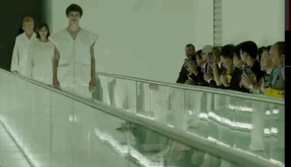 肖战Gucci造型变tucci|Gucci2020春夏系列：飞越疯人院之后……