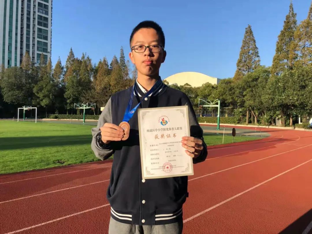 中考体育800米满分几秒,中考体育女生800米多少时间满分