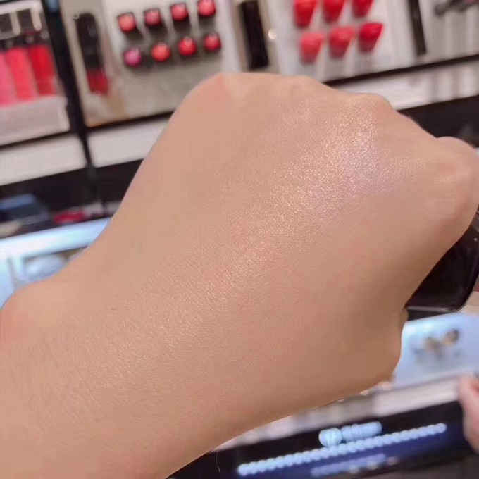 日本的彩妆品牌哪个气垫最好,日本最好用的十大粉底