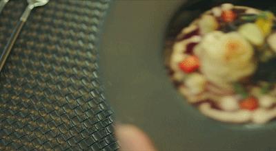 落雪电影推荐：看得人饿，笑得人乐，深夜别看周冬雨的美食喜剧