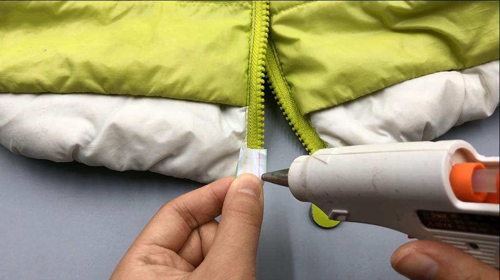 拉链坏了怎样用吸管维修,衣服拉链坏了一根吸管解决