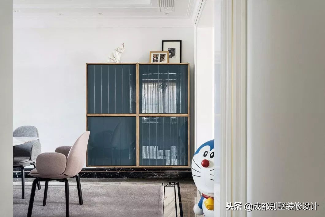 220㎡空中大平层，清新法式设计，家，就得有个精致范儿！