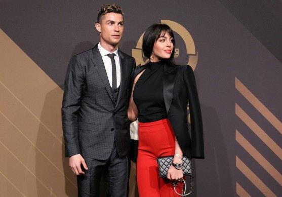 意甲女记者尤文新星,意大利足球女记者采访c罗