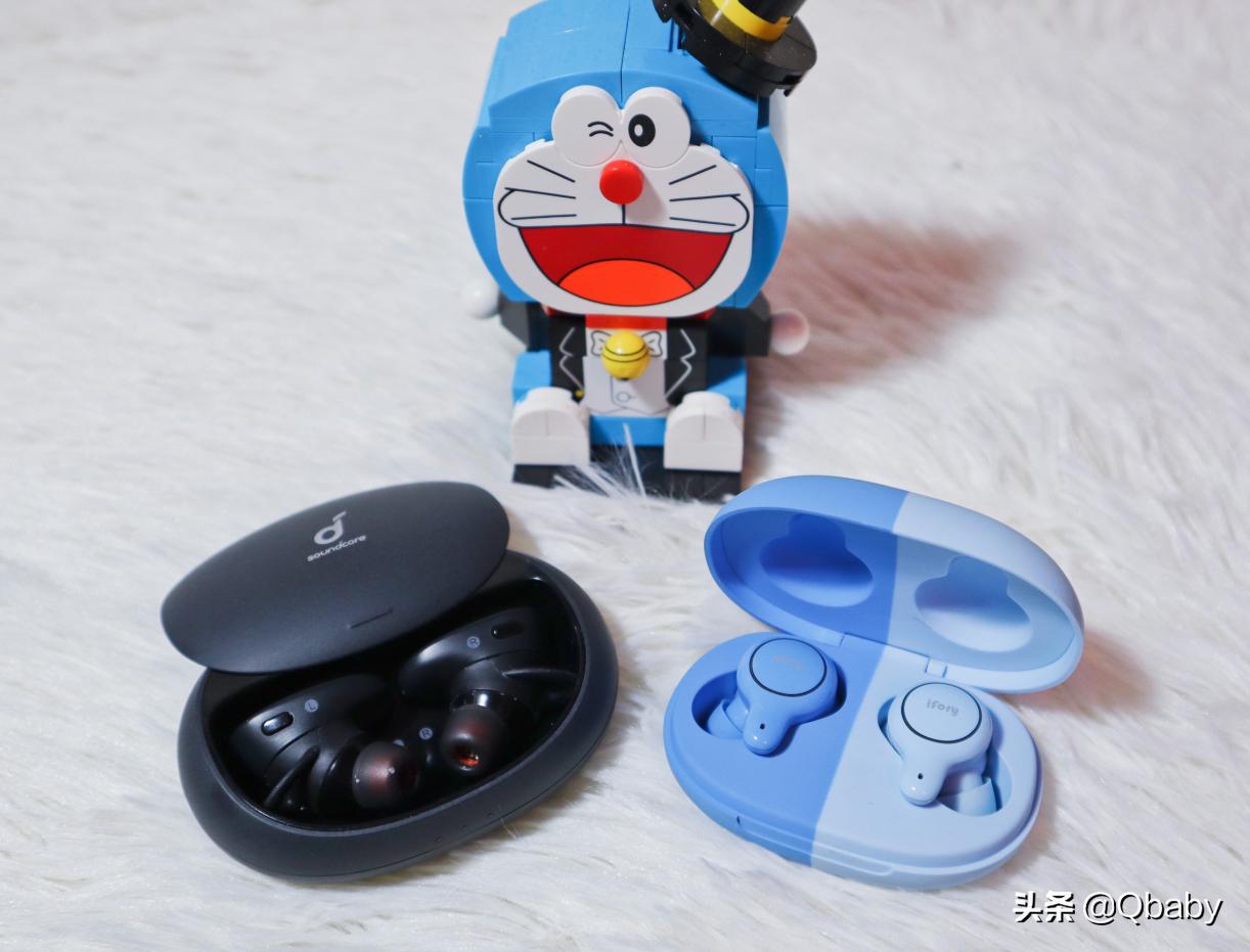 晒一晒我们的情侣手机和数码配件