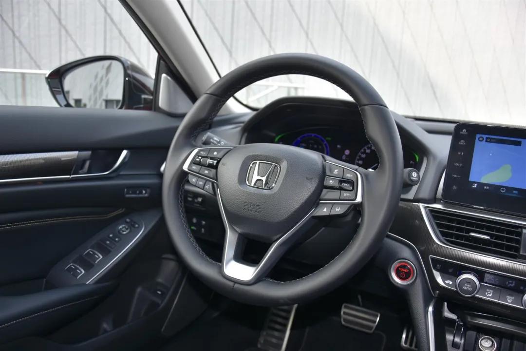 2022款雅阁幻夜尊贵版试驾视频,2022款雅阁试驾动力真实感受