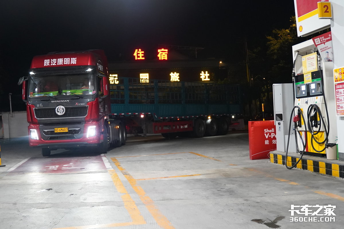 康明斯5.9升六缸发动机油耗,康明斯9.5发动机百公里真实油耗