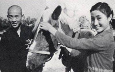 1982版少林寺李连杰录像,李连杰拍少林寺赚了多少钱