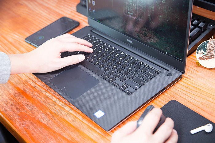 设计师dell笔记本推荐,戴尔dellxps159560评测