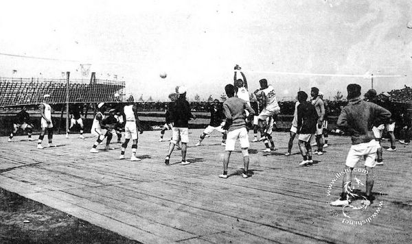 十年来自掏腰包运营国家队，他拯救了菲律宾足球