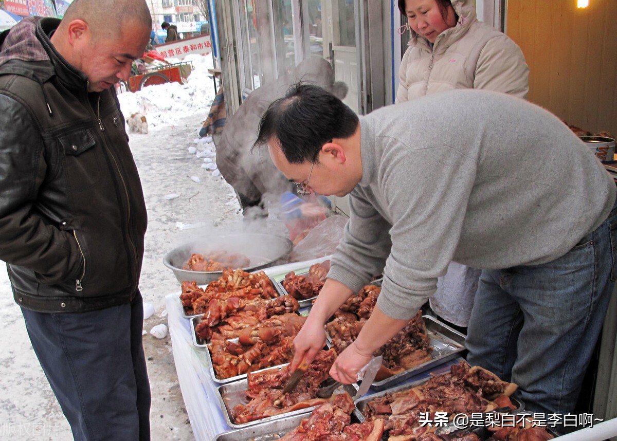 胶东大集：裹着糖的油果，十里飘香的猪头肉，最般配的羊汤和油条